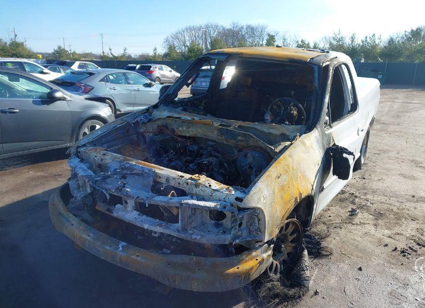 Photo 2 of 2002 Ford F-150 LARIAT/XL/XLT (VIN 1FTRX17L72NA54636)