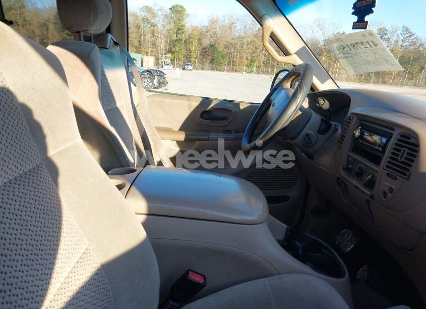 Photo 5 of 2001 Ford F-150 LARIAT/XL/XLT (VIN 1FTRX17L81NA42431)