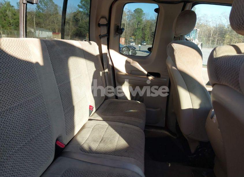 Photo 8 of 2001 Ford F-150 LARIAT/XL/XLT (VIN 1FTRX17L81NA42431)