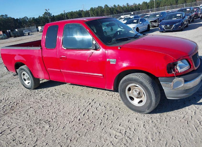 2002 Ford F-150 LARIAT/XL/XLT (VIN 1FTRX17L82KA87033) main photo