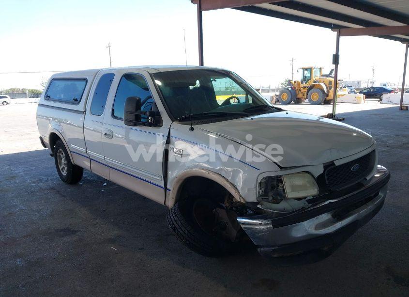 1998 Ford F-150 LARIAT/XL/XLT (VIN 1FTRX17L9WNB17774) main photo