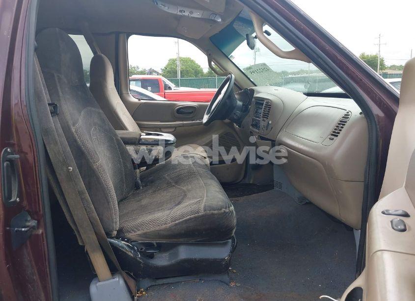 Photo 5 of 2000 Ford F-150 LARIAT/WORK SERIES/XL/XLT (VIN 1FTRX17L9YKA72954)