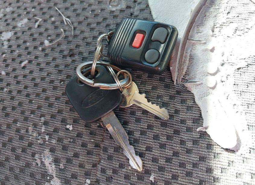 Photo 11 of 2002 Ford F-150 LARIAT/XL/XLT (VIN 1FTRX17W02KC05764)