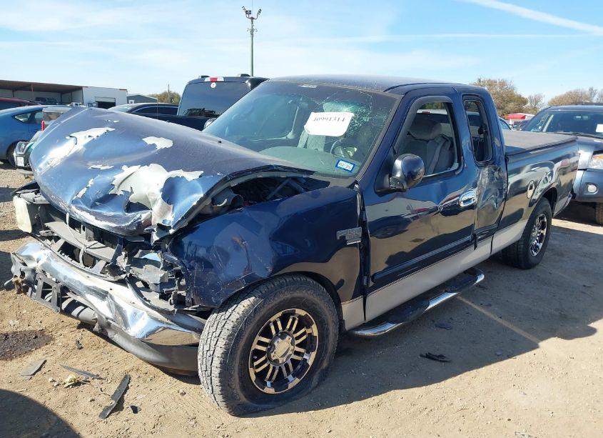 Photo 2 of 2002 Ford F-150 LARIAT/XL/XLT (VIN 1FTRX17W02KC05764)