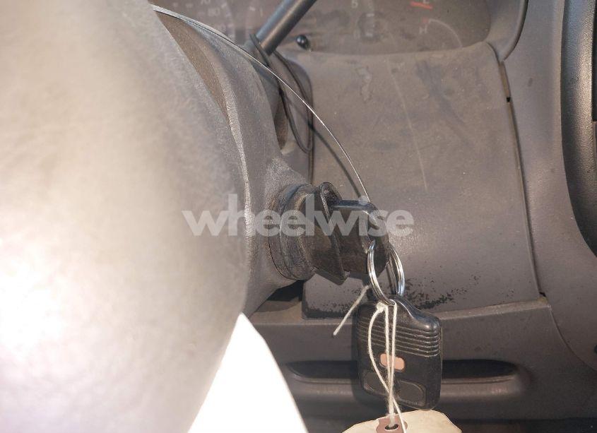 Photo 11 of 2002 Ford F-150 LARIAT/XL/XLT (VIN 1FTRX17W02KC52860)