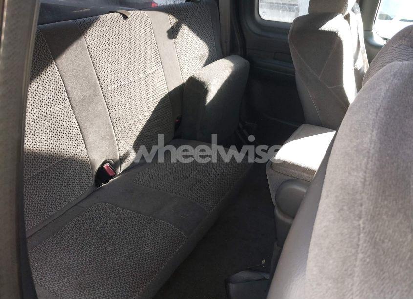 Photo 8 of 2002 Ford F-150 LARIAT/XL/XLT (VIN 1FTRX17W02KC52860)