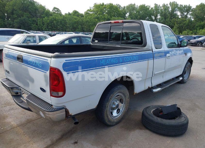 Photo 4 of 2003 Ford F-150 LARIAT/XL/XLT (VIN 1FTRX17W03NA97131)