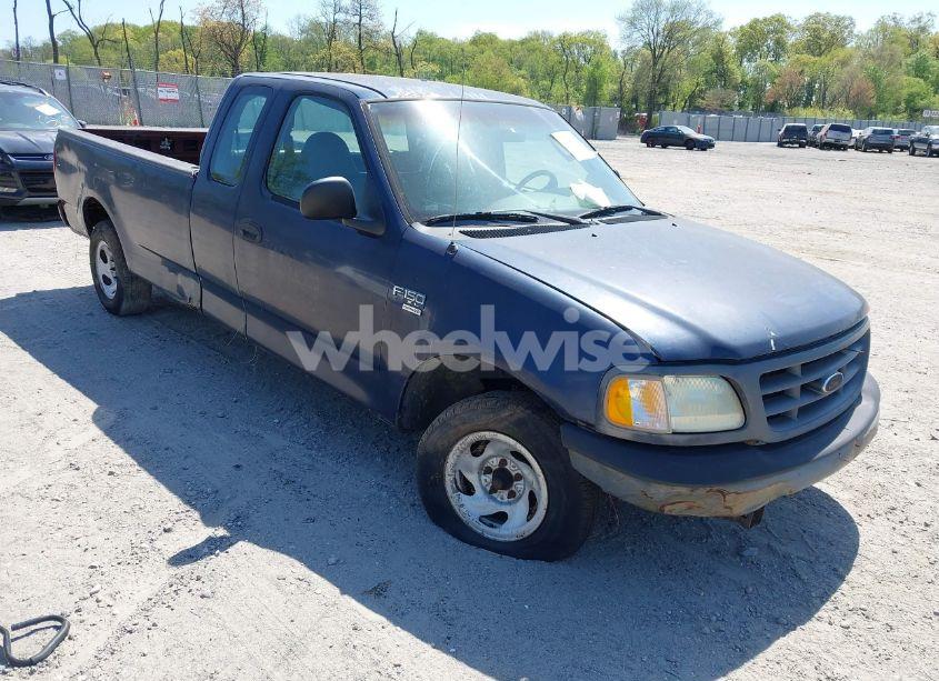 2003 Ford F-150 LARIAT/XL/XLT (VIN 1FTRX17W03NB84642) main photo