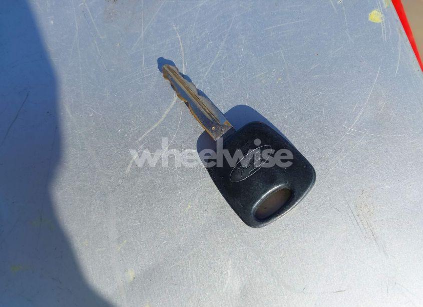 Photo 11 of 2000 Ford F-150 LARIAT/WORK SERIES/XL/XLT (VIN 1FTRX17W0YNB25467)