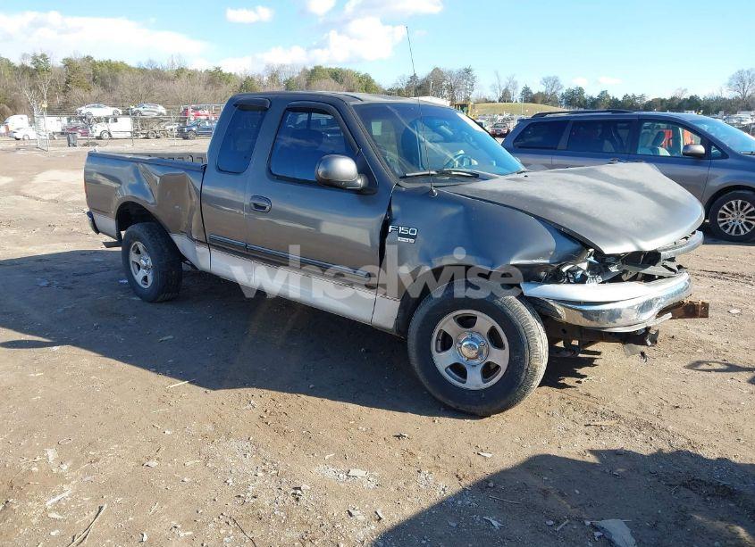 2002 Ford F-150 LARIAT/XL/XLT (VIN 1FTRX17W12NB74040) main photo
