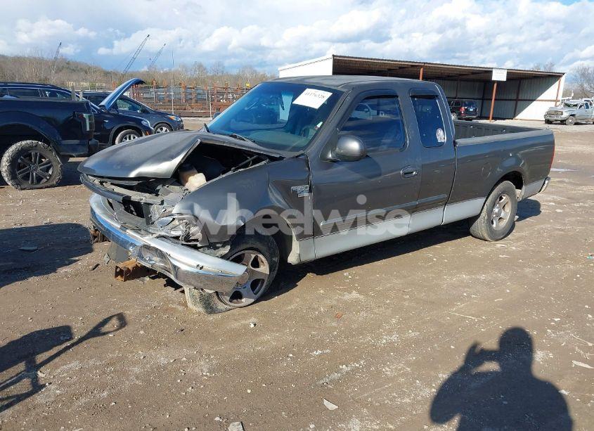 Photo 2 of 2002 Ford F-150 LARIAT/XL/XLT (VIN 1FTRX17W12NB74040)