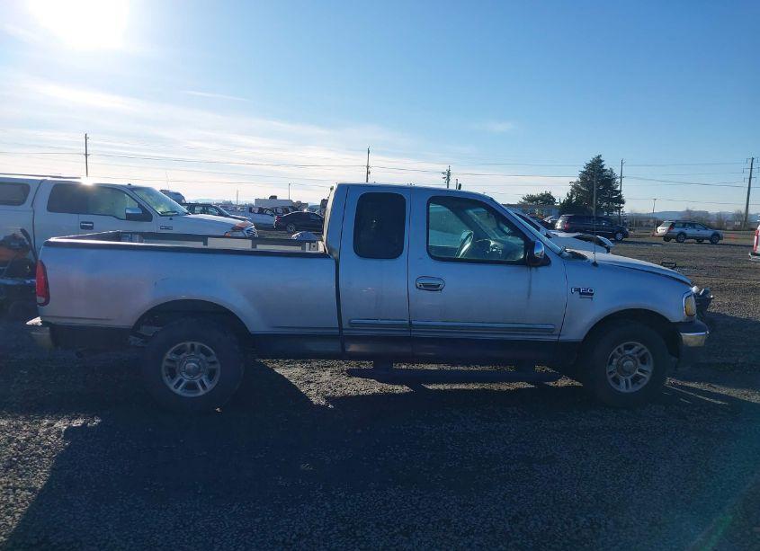 Photo 13 of 1999 Ford F150 (VIN 1FTRX17W1XKB52533)