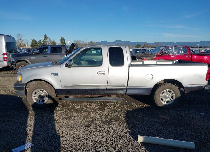 Photo 14 of 1999 Ford F150 (VIN 1FTRX17W1XKB52533)