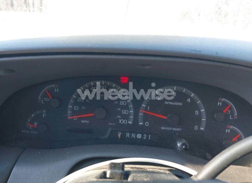 Photo 7 of 1999 Ford F-150 LARIAT/WORK SERIES/XL/XLT (VIN 1FTRX17W2XNB33780)