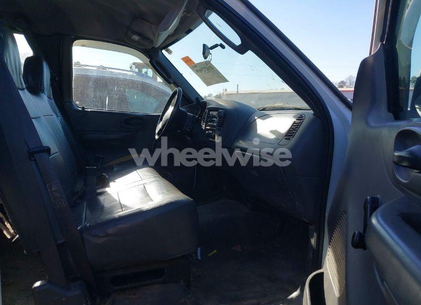 Photo 5 of 2003 Ford F-150 LARIAT/XL/XLT (VIN 1FTRX17W33NA66469)