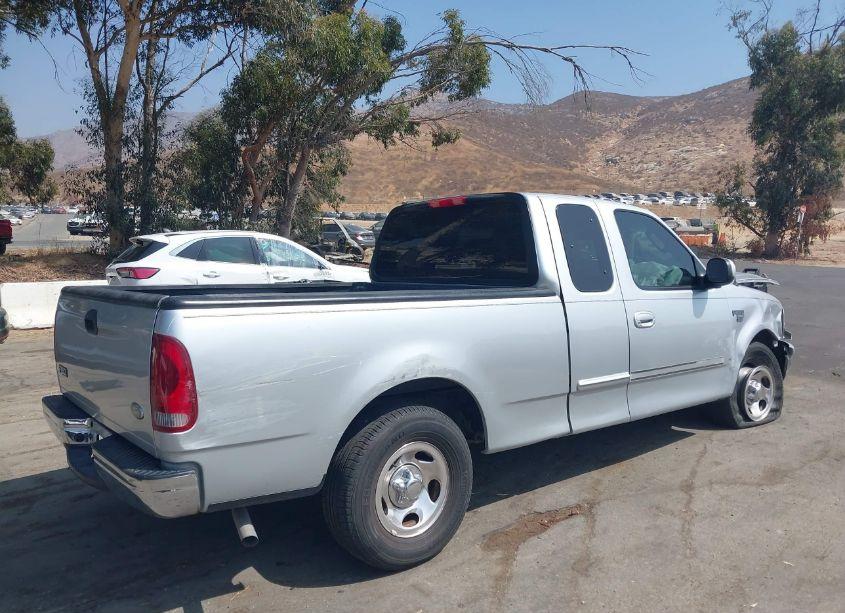 Photo 4 of 2003 Ford F-150 LARIAT/XL/XLT (VIN 1FTRX17W33NA90707)