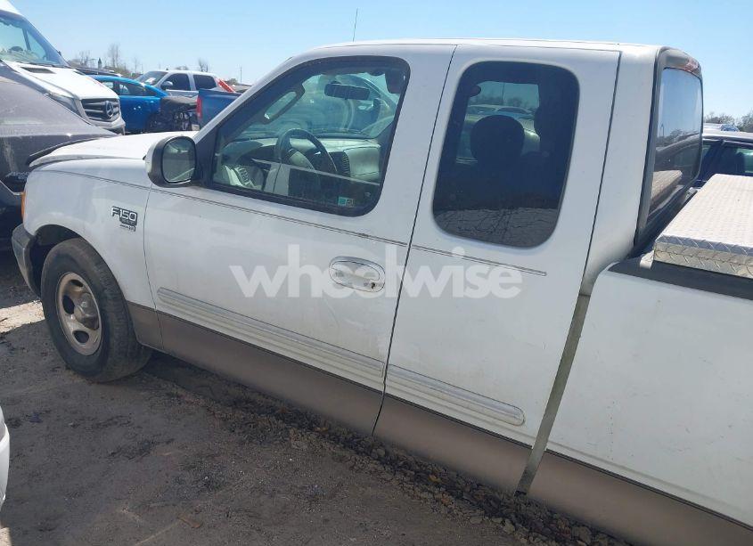 Photo 3 of 2003 Ford F-150 LARIAT/XL/XLT (VIN 1FTRX17W33NB65471)