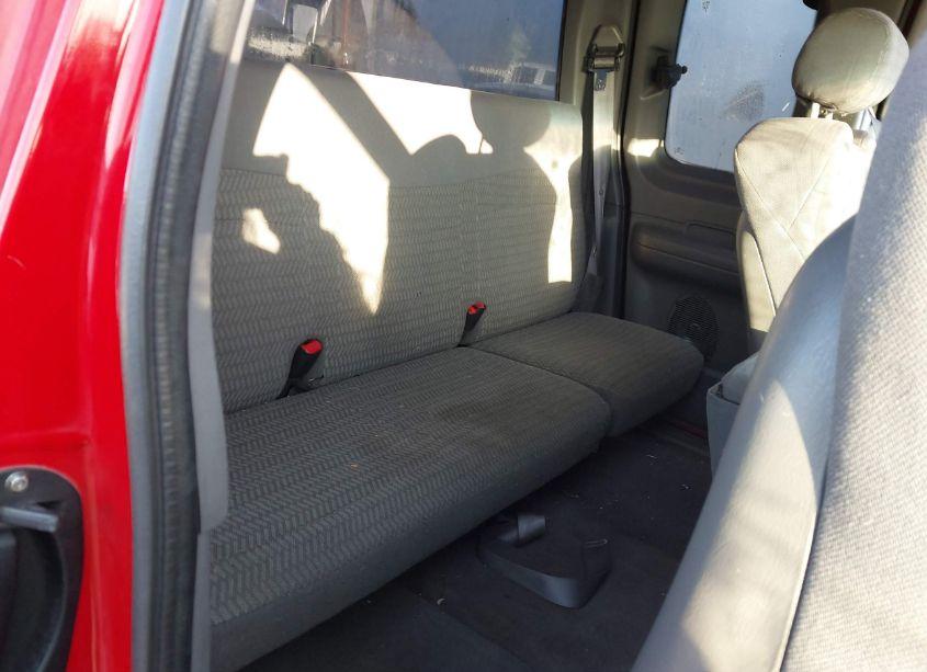 Photo 8 of 2000 Ford F-150 LARIAT/WORK SERIES/XL/XLT (VIN 1FTRX17W3YKA70904)