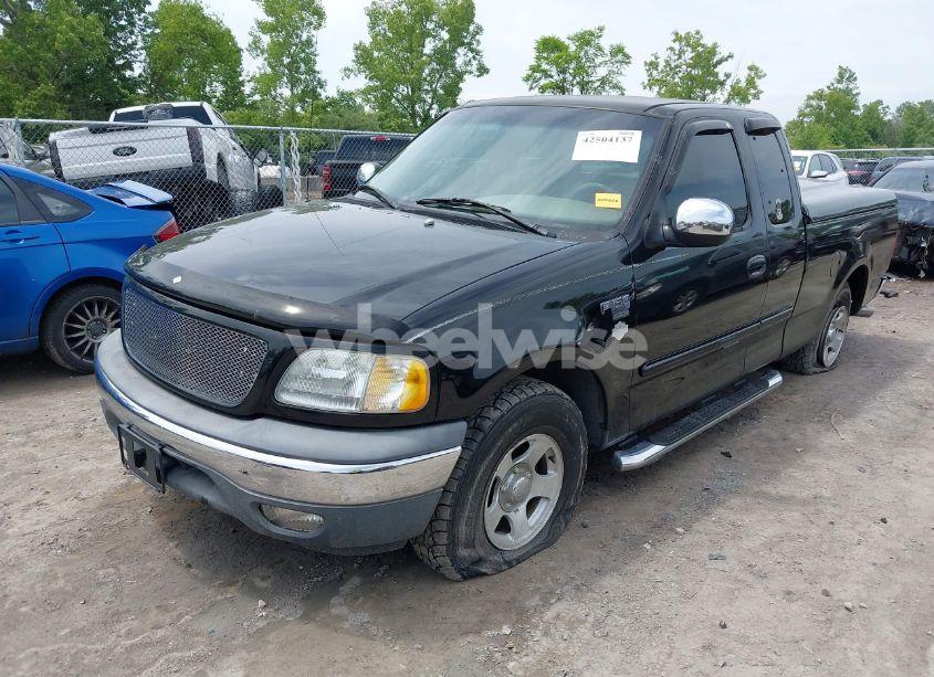 Photo 2 of 2002 Ford F-150 LARIAT/XL/XLT (VIN 1FTRX17W42NB62318)