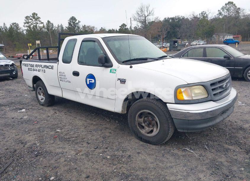 2003 Ford F-150 LARIAT/XL/XLT (VIN 1FTRX17W43NA20603) main photo