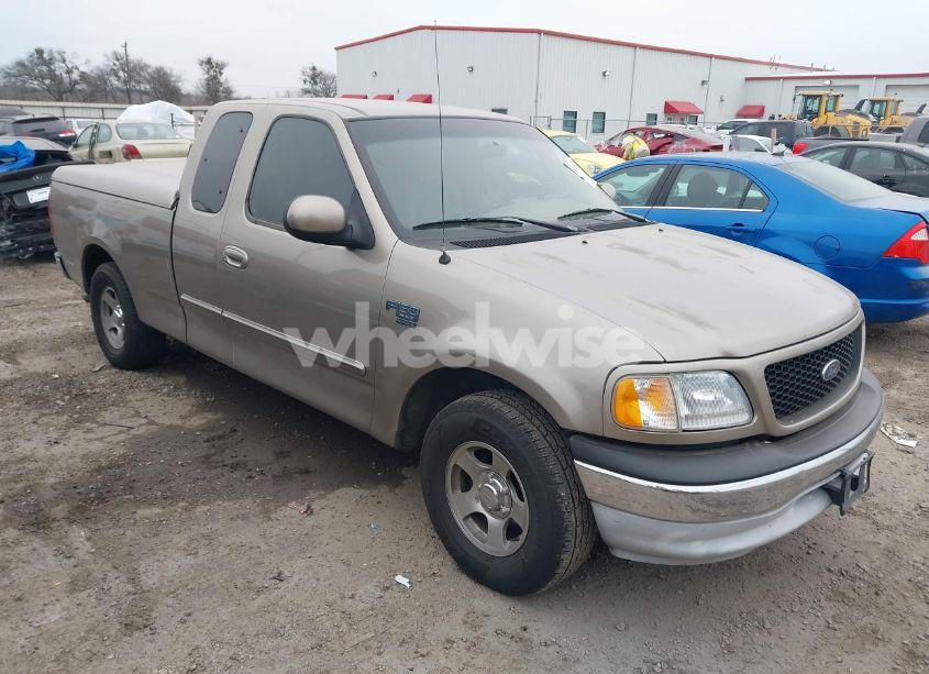 2001 Ford F-150 LARIAT/XL/XLT (VIN 1FTRX17W51NB39788) main photo