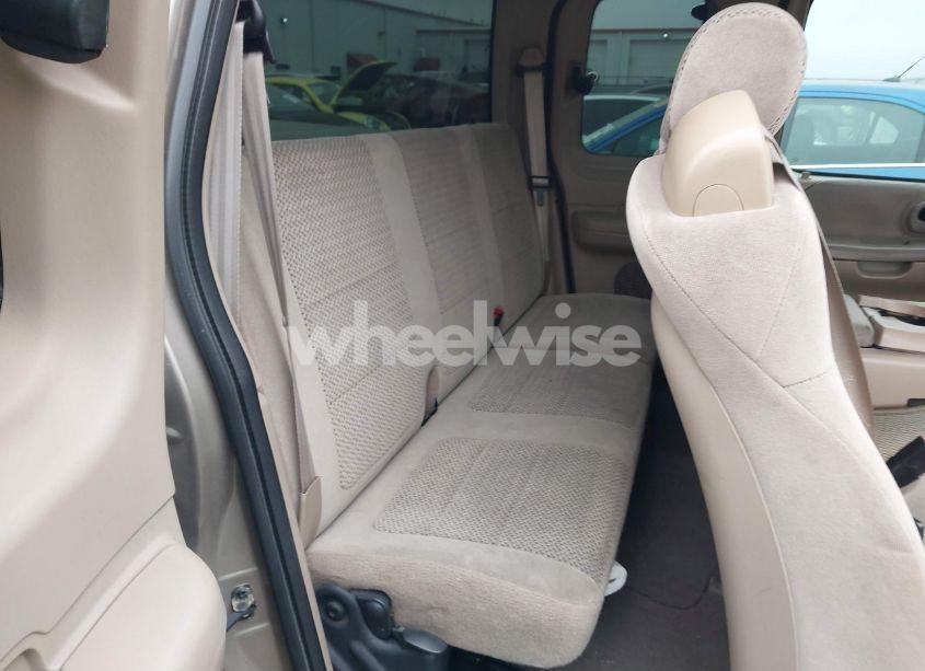 Photo 8 of 2001 Ford F-150 LARIAT/XL/XLT (VIN 1FTRX17W51NB39788)