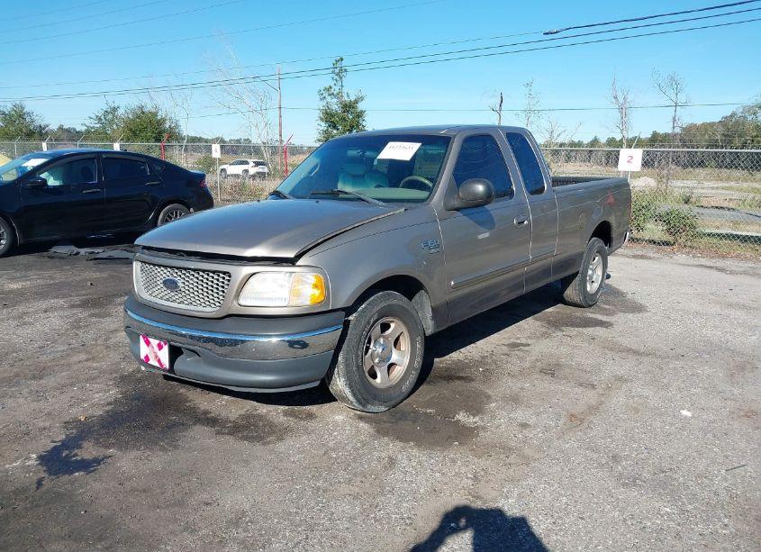 Photo 2 of 2001 Ford F-150 LARIAT/XL/XLT (VIN 1FTRX17W61KC65837)