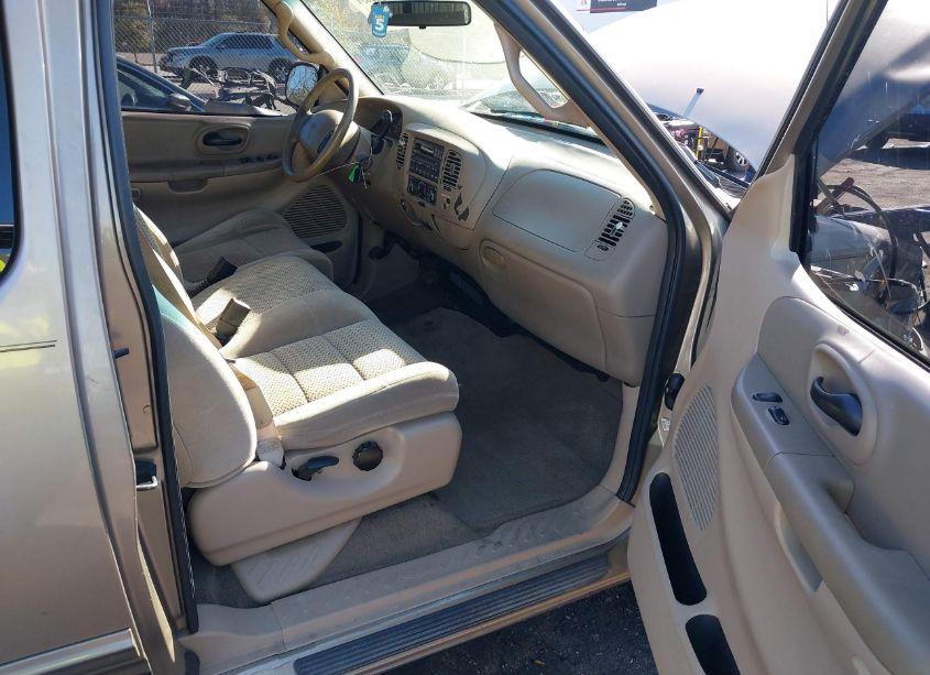 Photo 5 of 2001 Ford F-150 LARIAT/XL/XLT (VIN 1FTRX17W61KC65837)