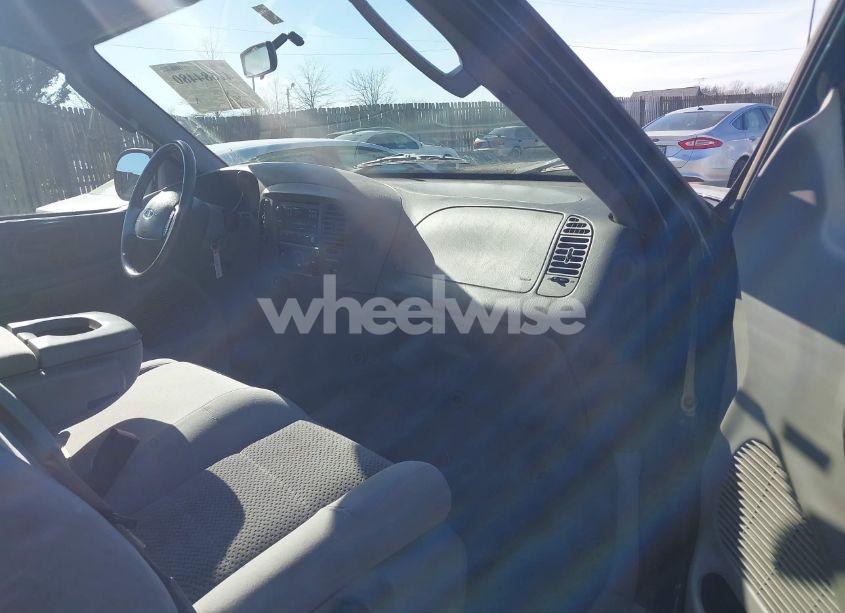 Photo 5 of 2003 Ford F-150 LARIAT/XL/XLT (VIN 1FTRX17W63NB78828)