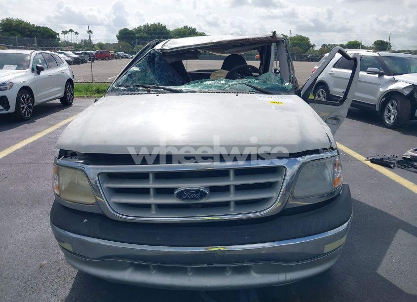 Photo 13 of 1999 Ford F-150 LARIAT/WORK SERIES/XL/XLT (VIN 1FTRX17W6XNB65695)