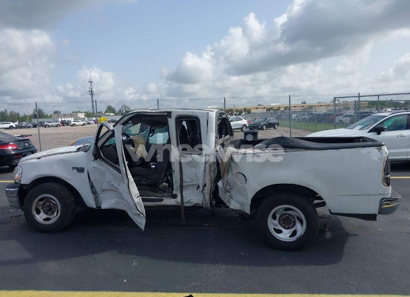 Photo 15 of 1999 Ford F-150 LARIAT/WORK SERIES/XL/XLT (VIN 1FTRX17W6XNB65695)