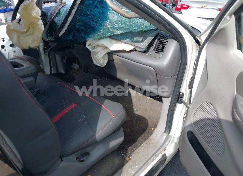 Photo 5 of 1999 Ford F-150 LARIAT/WORK SERIES/XL/XLT (VIN 1FTRX17W6XNB65695)