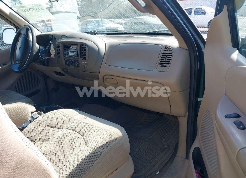 Photo 5 of 1999 Ford F-150 LARIAT/WORK SERIES/XL/XLT (VIN 1FTRX17W6XNB82190)