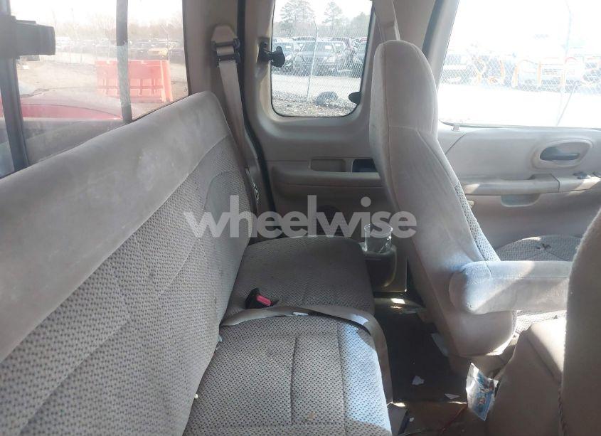 Photo 8 of 1999 Ford F-150 LARIAT/WORK SERIES/XL/XLT (VIN 1FTRX17W6XNB82190)