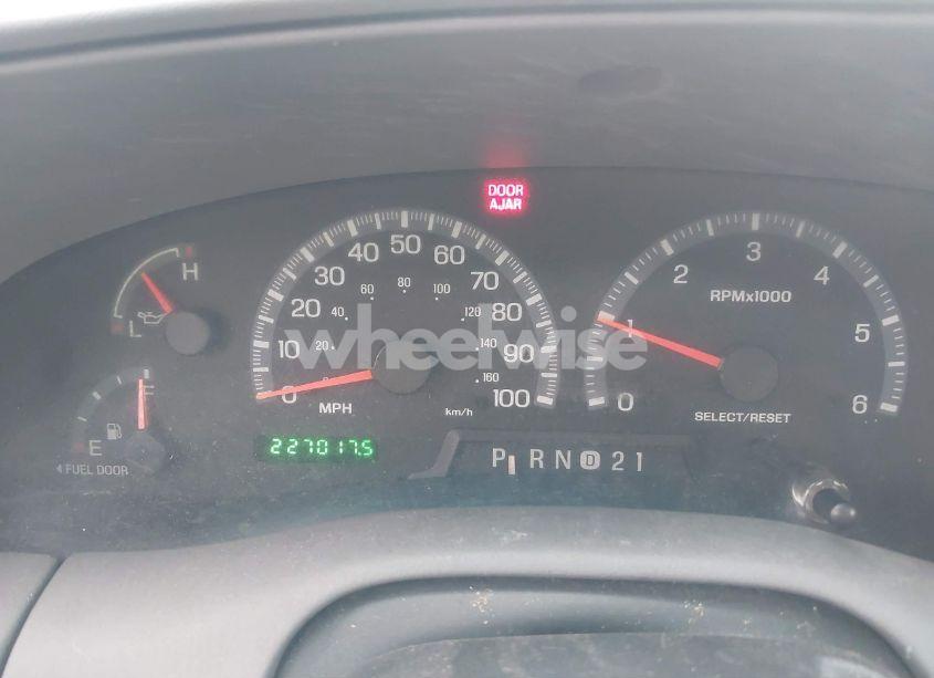 Photo 7 of 2002 Ford F-150 LARIAT/XL/XLT (VIN 1FTRX17W72KB04625)