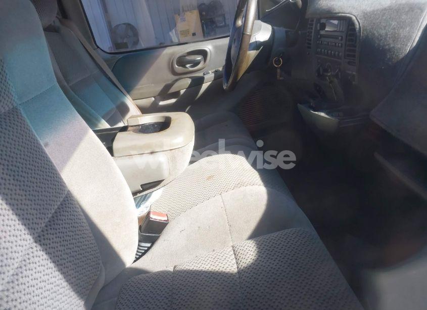 Photo 5 of 2002 Ford F-150 LARIAT/XL/XLT (VIN 1FTRX17W72NB13467)