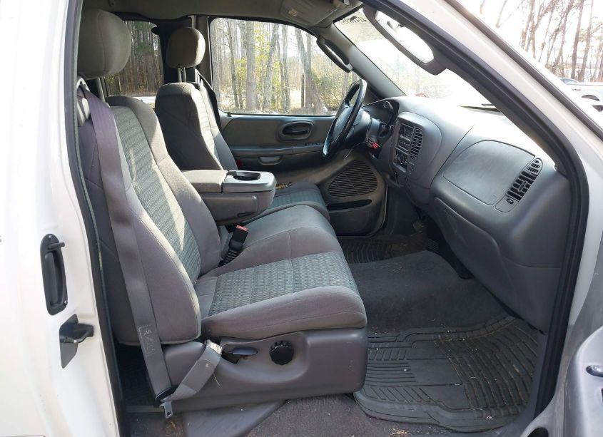 Photo 5 of 2003 Ford F-150 LARIAT/XL/XLT (VIN 1FTRX17W73NB92625)