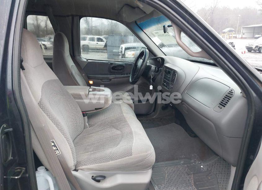 Photo 5 of 1999 Ford F-150 LARIAT/WORK SERIES/XL/XLT (VIN 1FTRX17W7XNB14383)