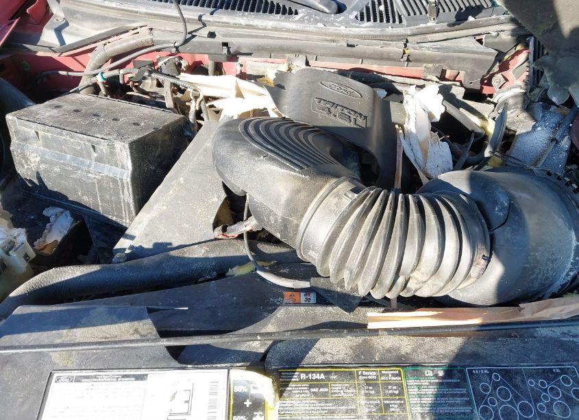 Photo 10 of 2001 Ford F-150 LARIAT/XL/XLT (VIN 1FTRX17W81KC66682)