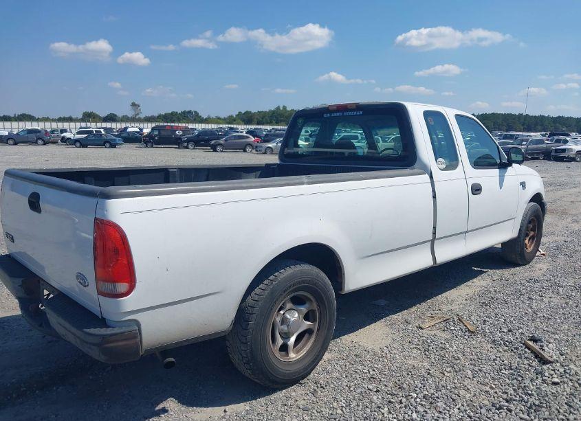 Photo 4 of 2001 Ford F-150 LARIAT/XL/XLT (VIN 1FTRX17W81NA46442)