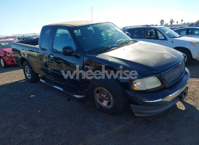 2003 Ford F-150 LARIAT/XL/XLT (VIN 1FTRX17W83KB18972) main photo