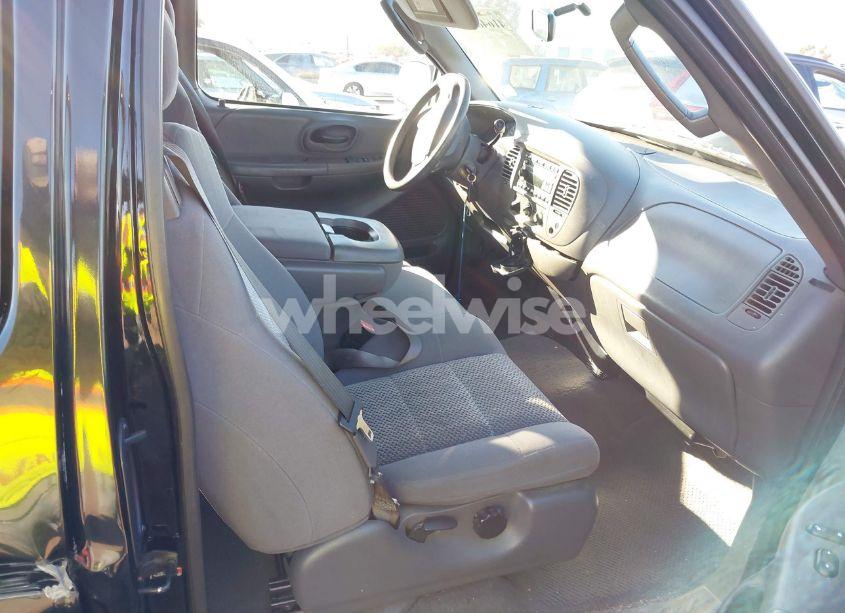 Photo 5 of 2003 Ford F-150 LARIAT/XL/XLT (VIN 1FTRX17W83KB18972)