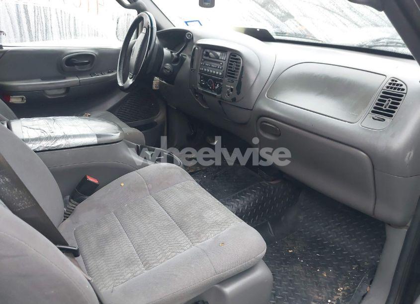 Photo 5 of 2002 Ford F-150 LARIAT/XL/XLT (VIN 1FTRX17W92NA80214)