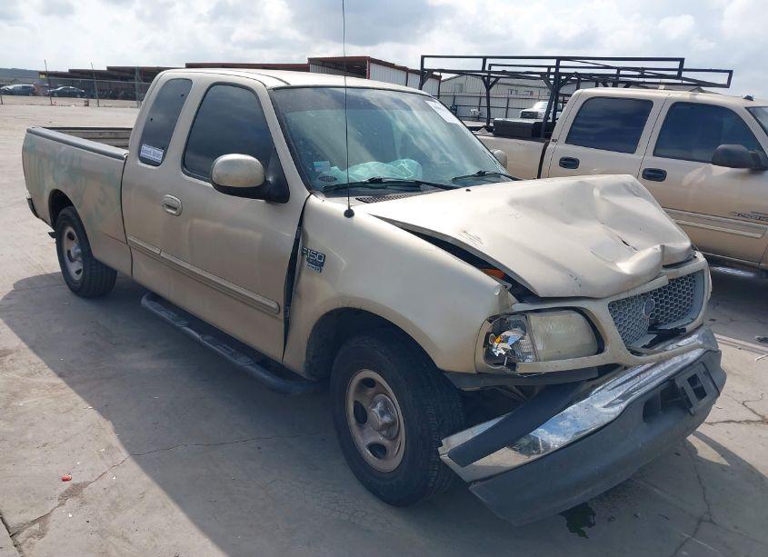 1999 Ford F-150 LARIAT/WORK SERIES/XL/XLT (VIN 1FTRX17W9XKB74702) main photo