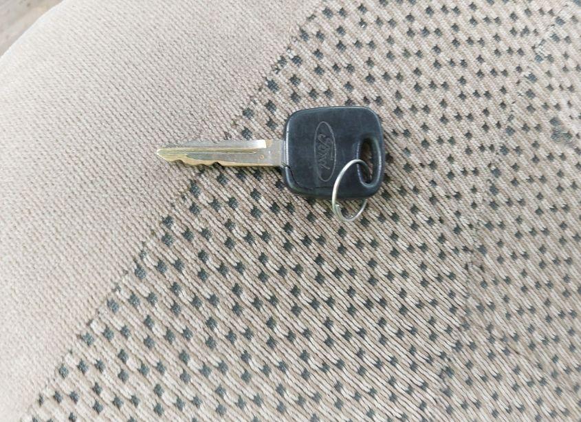 Photo 11 of 1999 Ford F-150 LARIAT/WORK SERIES/XL/XLT (VIN 1FTRX17W9XKB74702)