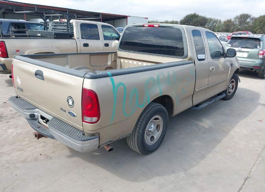 Photo 4 of 1999 Ford F-150 LARIAT/WORK SERIES/XL/XLT (VIN 1FTRX17W9XKB74702)