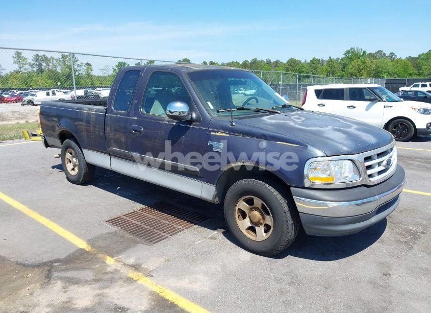 1999 Ford F-150 LARIAT/WORK SERIES/XL/XLT (VIN 1FTRX17W9XNB32397) main photo