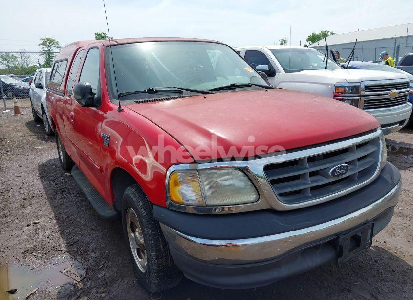 2003 Ford F-150 LARIAT/XL/XLT (VIN 1FTRX17WX3NA53833) main photo