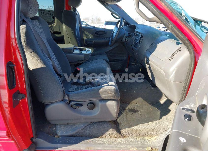 Photo 5 of 2001 Ford F-150 LARIAT/XL/XLT (VIN 1FTRX18L01NB88790)