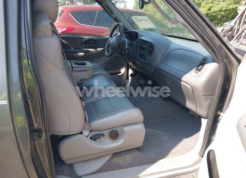 Photo 5 of 2003 Ford F-150 LARIAT/XL/XLT (VIN 1FTRX18L03NA60830)